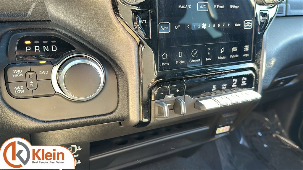 Used 2024 RAM 2500 Big Horn w/ Safety Group image 23