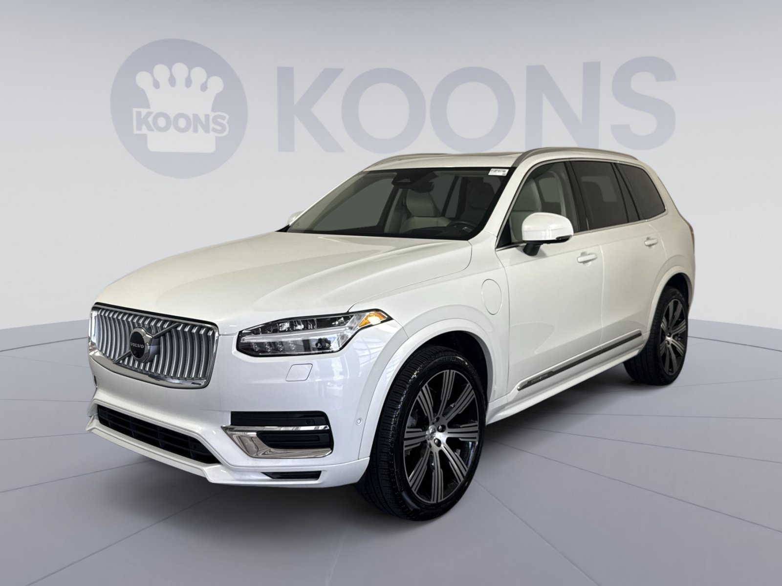 Used 2023 Volvo XC90 T8 Ultimate AWD/4WD image 1