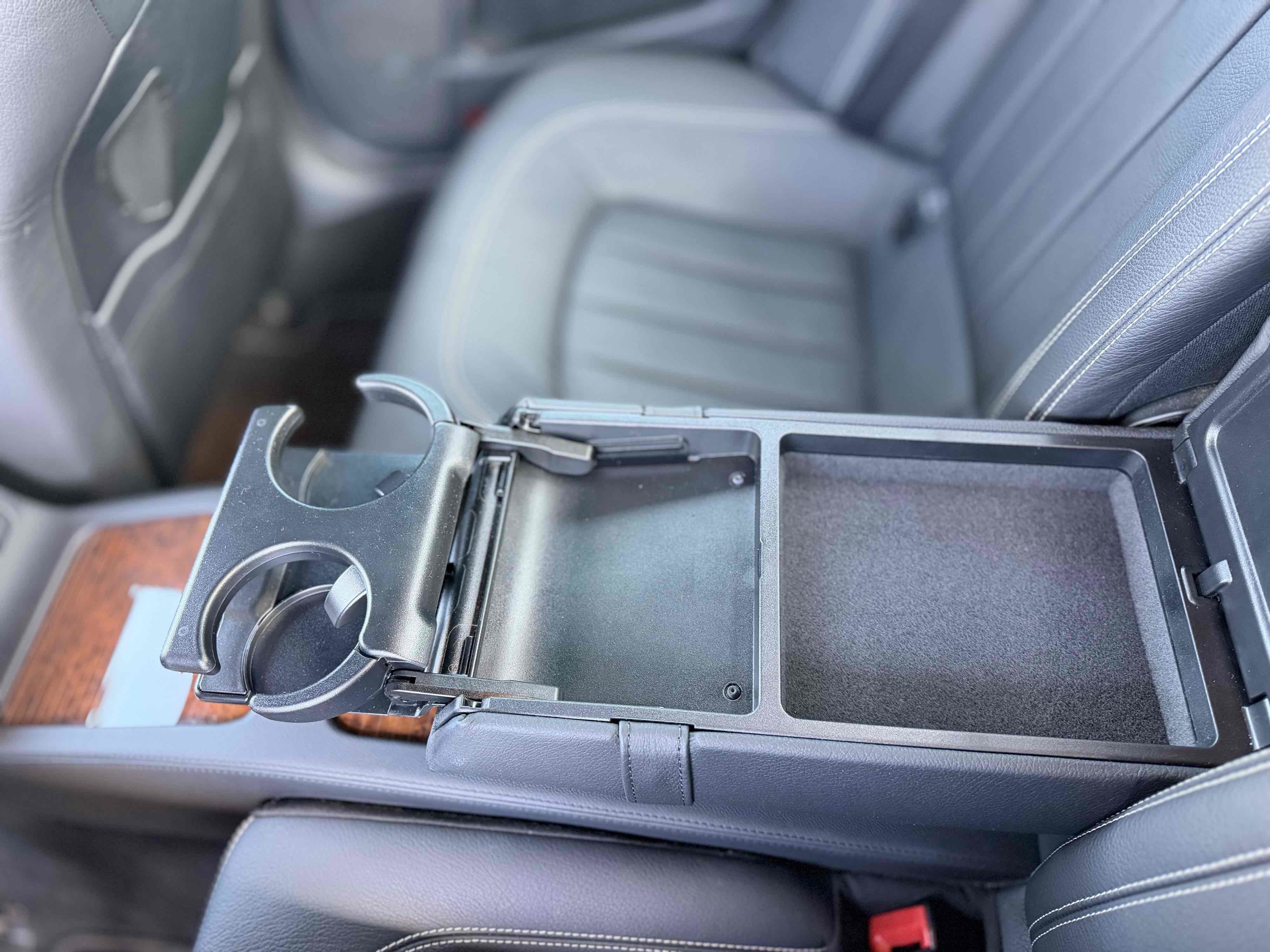 Used 2012 Mercedes-Benz CLS 550 image 24