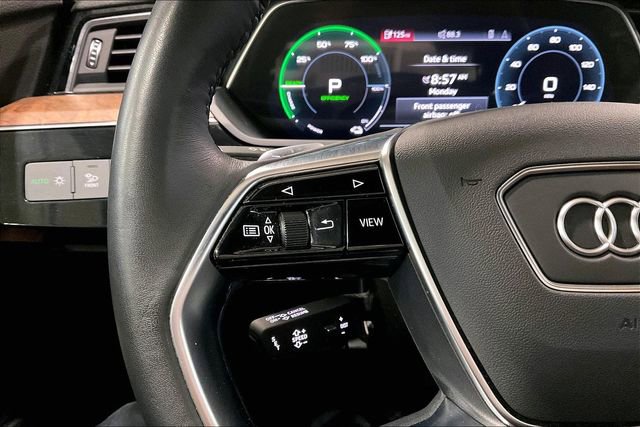 Used 2023 Audi e-tron Premium w/ Convenience Plus Package image 18