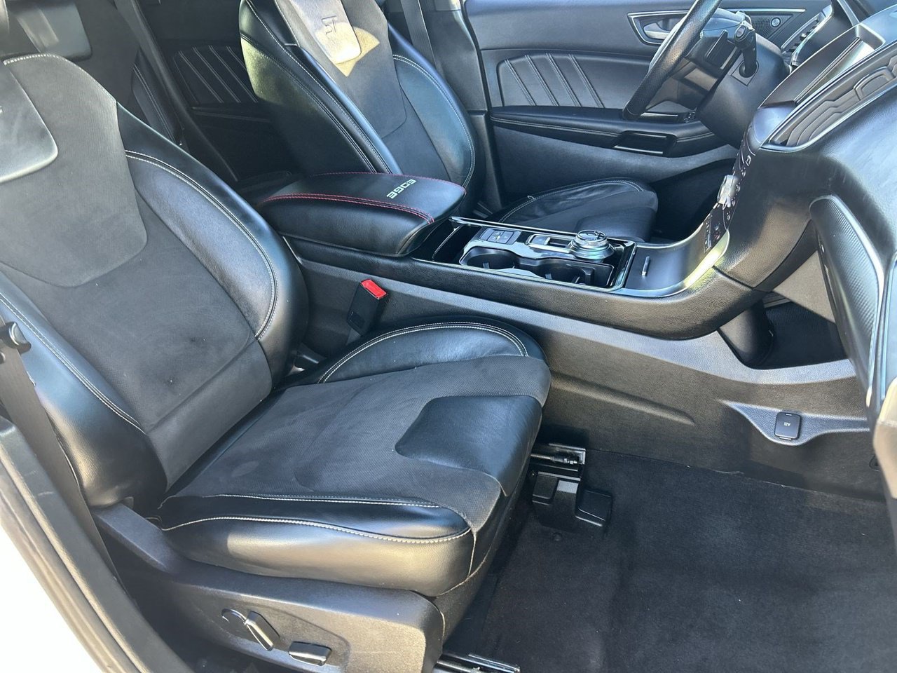 Used 2019 Ford Edge ST w/ Equipment Group 401A AWD/4WD image 7