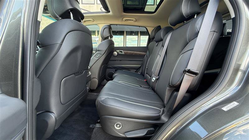 Used 2025 Genesis GV80 3.5T Advanced image 18