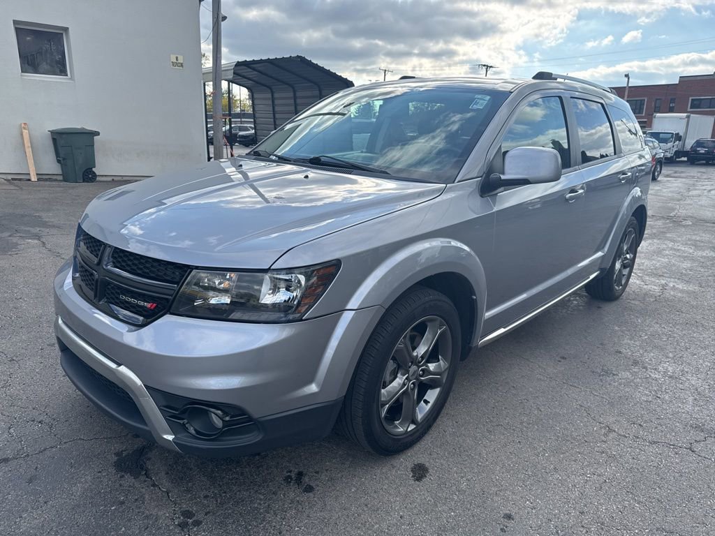Used 2018 Dodge Journey Crossroad w/ Nav & Sun Group FWD image 7