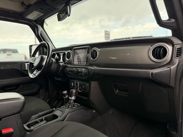 Used 2022 Jeep Wrangler Unlimited Sahara image 17