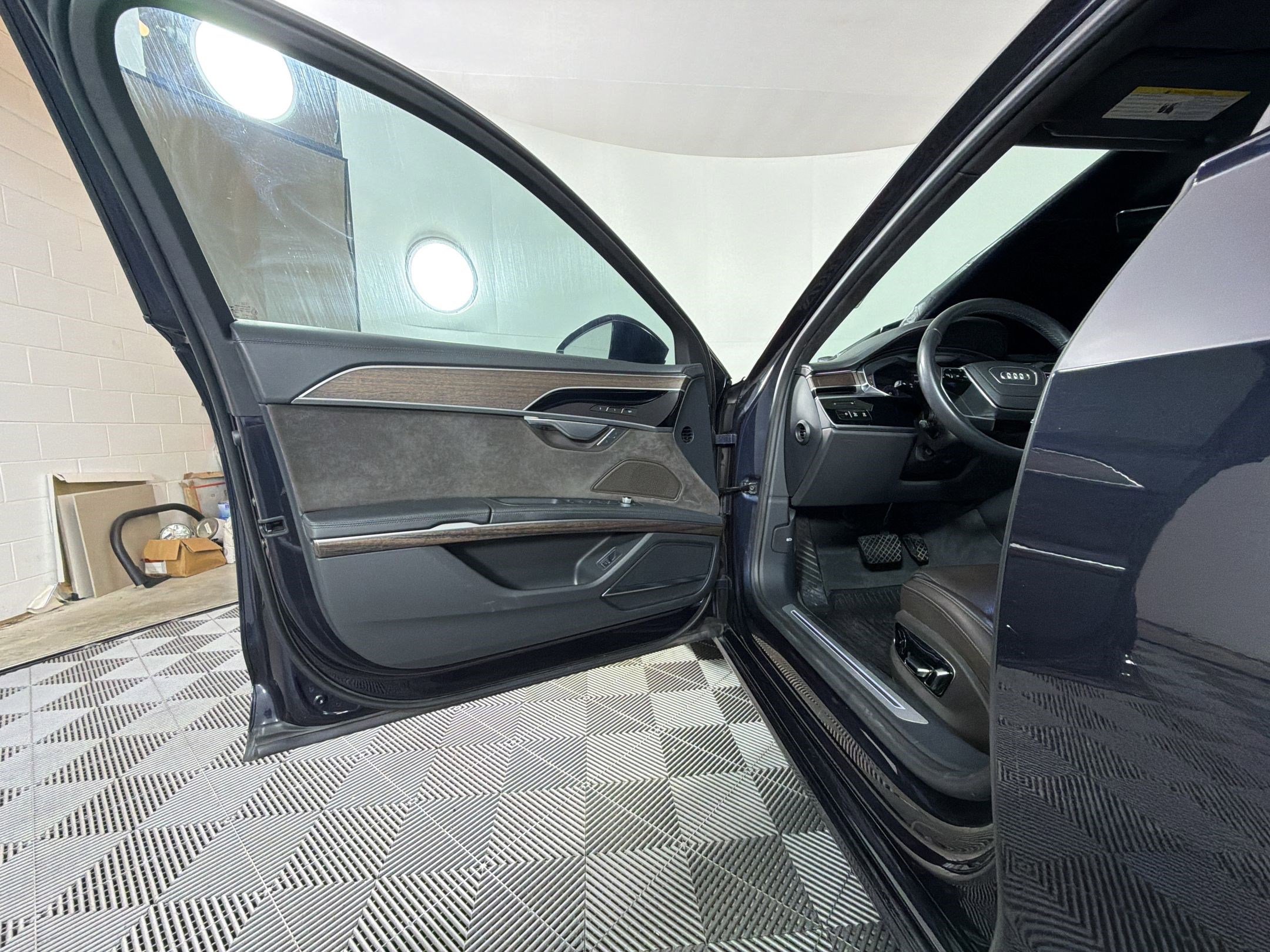 Used 2020 Audi A8 L 3.0T w/ Executive Package AWD/4WD image 16