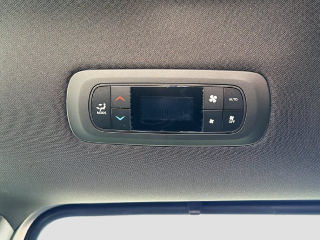 New 2027 Chrysler Pacifica Select FWD image 26