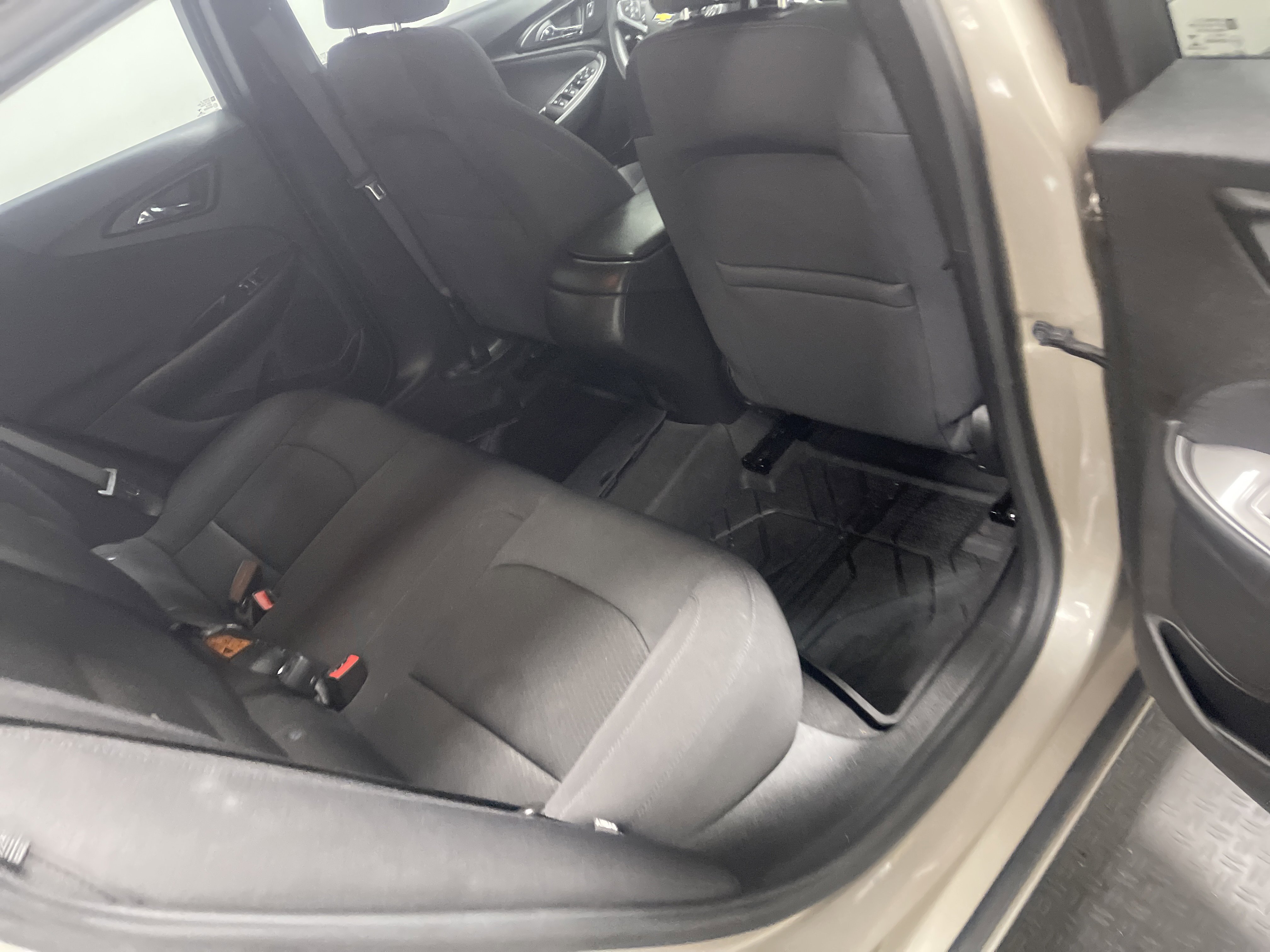 Used 2023 Chevrolet Malibu LS w/ LPO, Floor Liner Package image 21