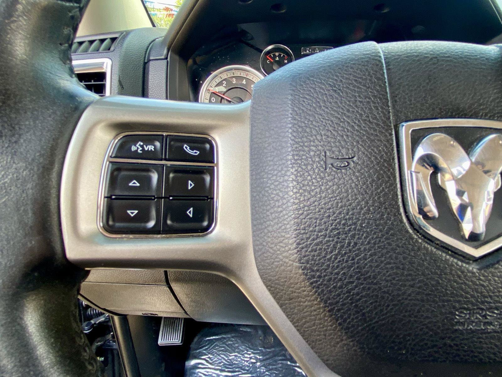 Used 2015 RAM 2500 Laramie w/ Convenience Group AWD/4WD image 17