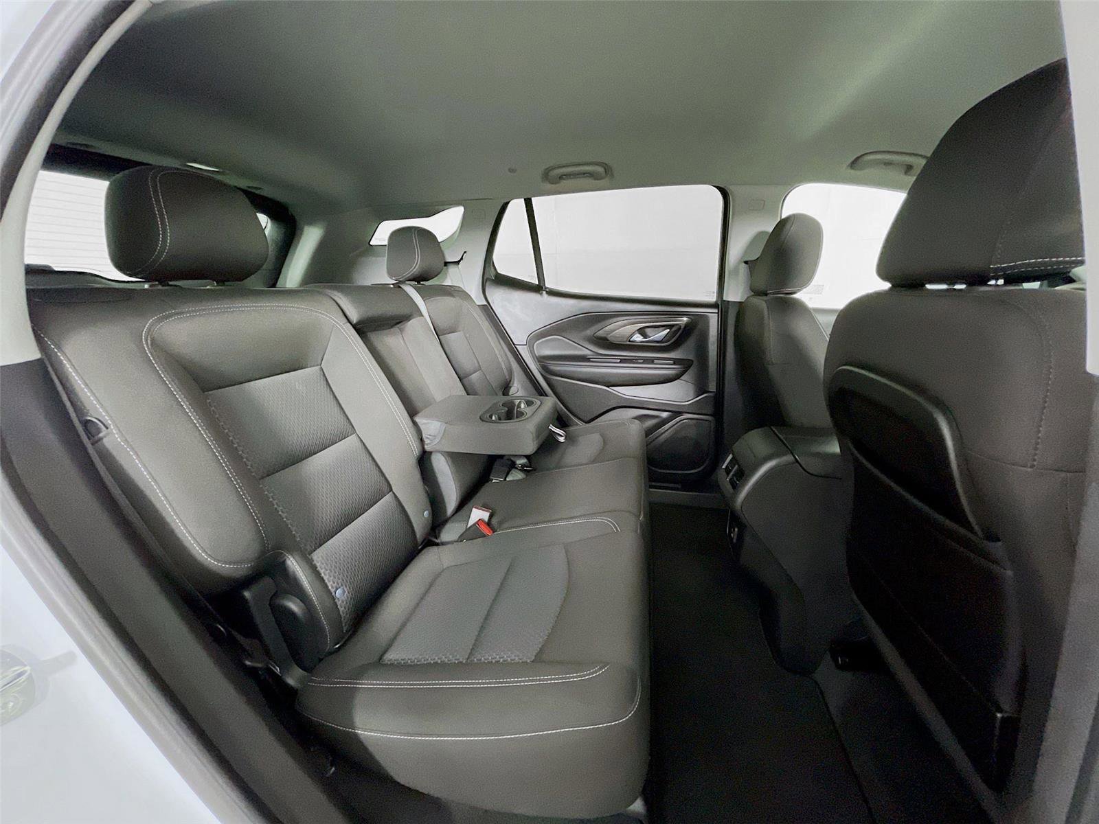 Used 2023 GMC Terrain SLE w/ Driver Convenience Package image 30