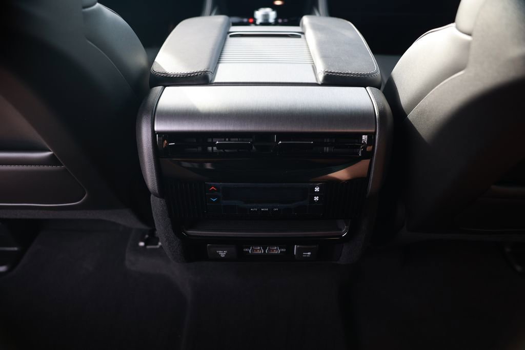 New 2026 Jeep Grand Wagoneer L 2WD w/ 8-Passenger Seating Package image 30