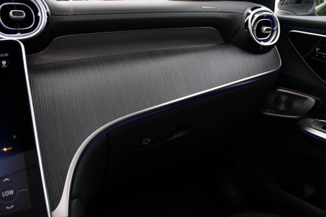 New 2025 Mercedes-Benz GLC 300 4MATIC image 30