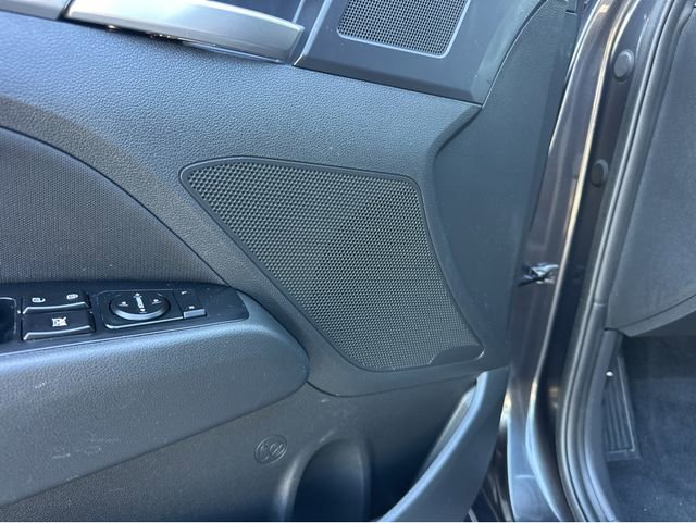 Used 2020 Hyundai Elantra SEL w/ Cargo Package (C1) image 32