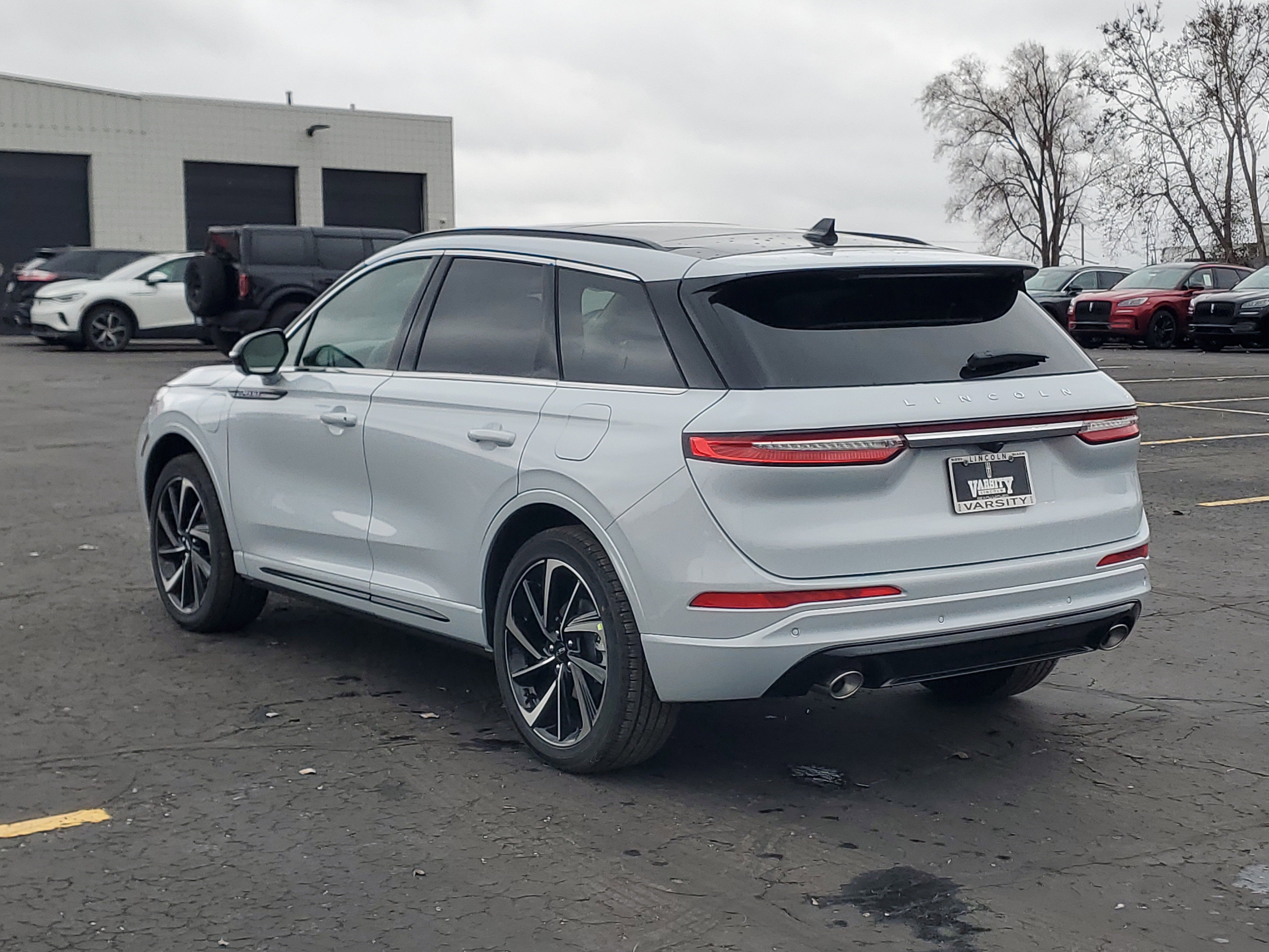 New 2026 Lincoln Corsair Grand Touring image 3