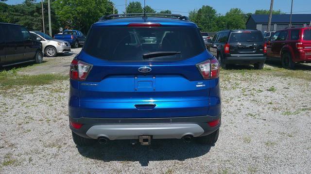 Used 2017 Ford Escape SE w/ Equipment Group 201A AWD/4WD image 4