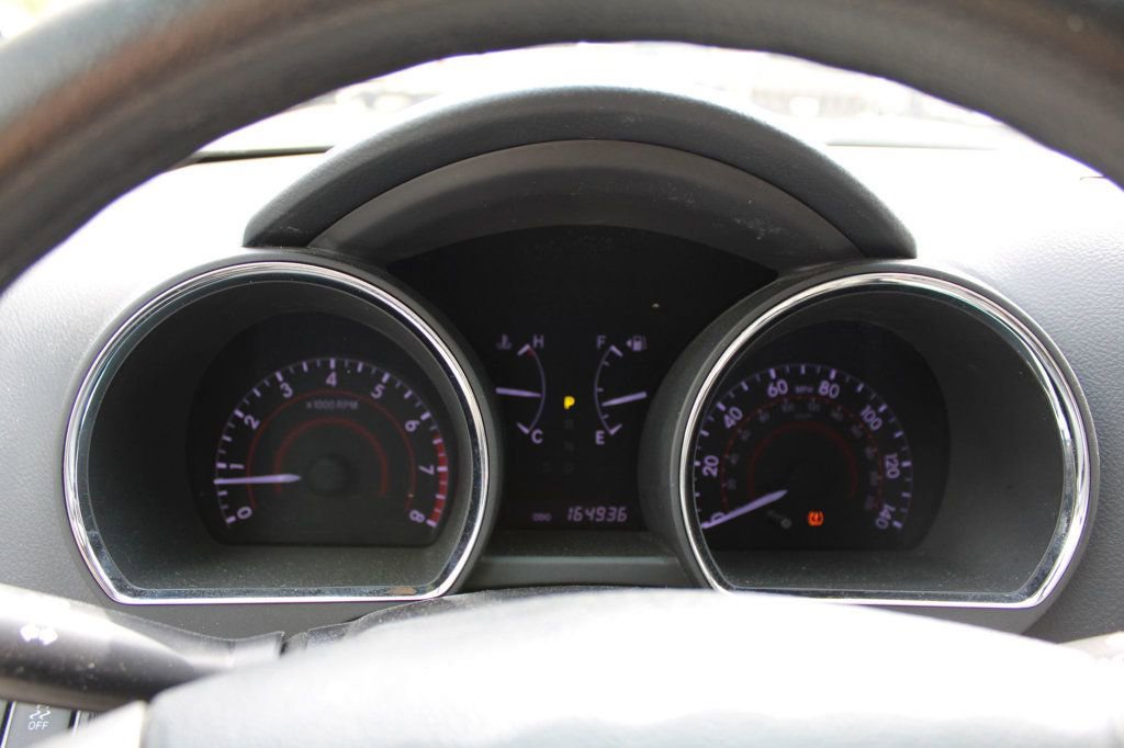 Used 2013 Toyota Highlander Plus w/ Cold Weather Pkg image 13