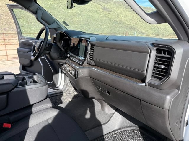 Used 2025 Chevrolet Silverado 1500 LT w/ Protection Package AWD/4WD image 39