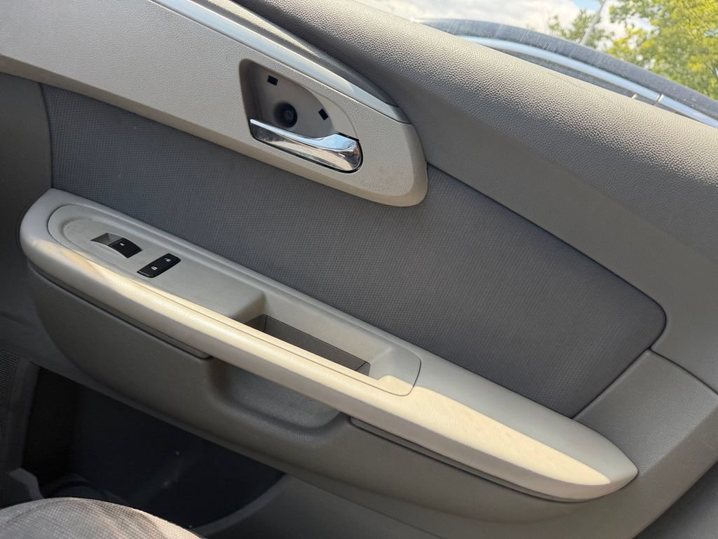 Used 2012 Chevrolet Traverse LS FWD image 34