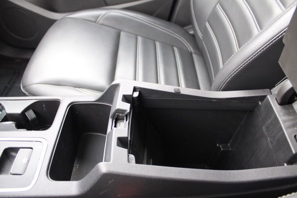 Used 2019 Ford Escape SEL image 43