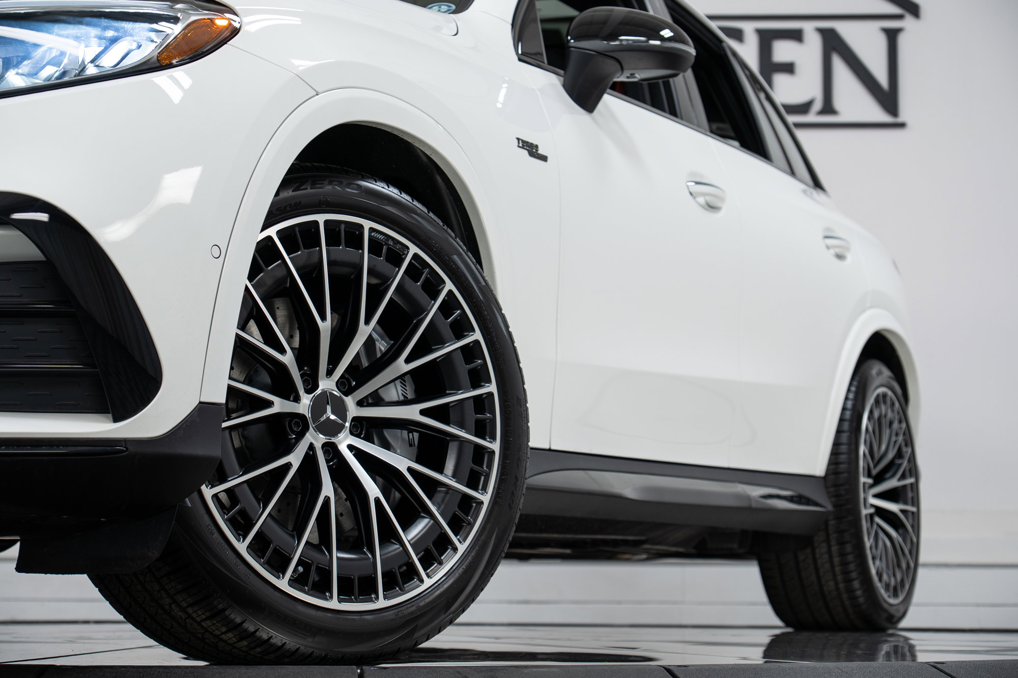 New 2026 Mercedes-Benz GLC 43 AMG 4MATIC image 27