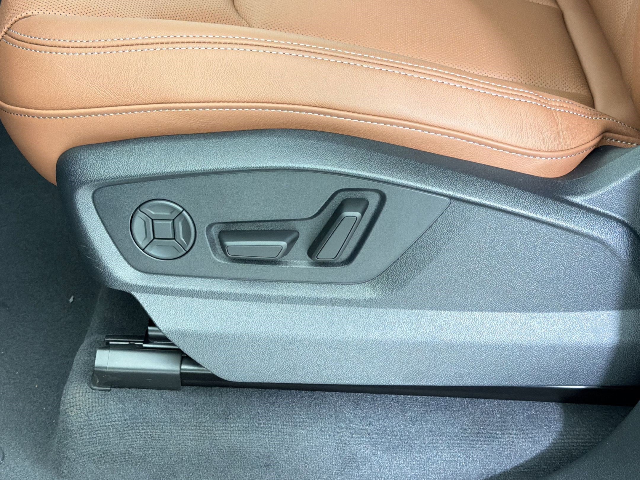 New 2026 Audi Q7 3.0T Premium Plus AWD/4WD image 15