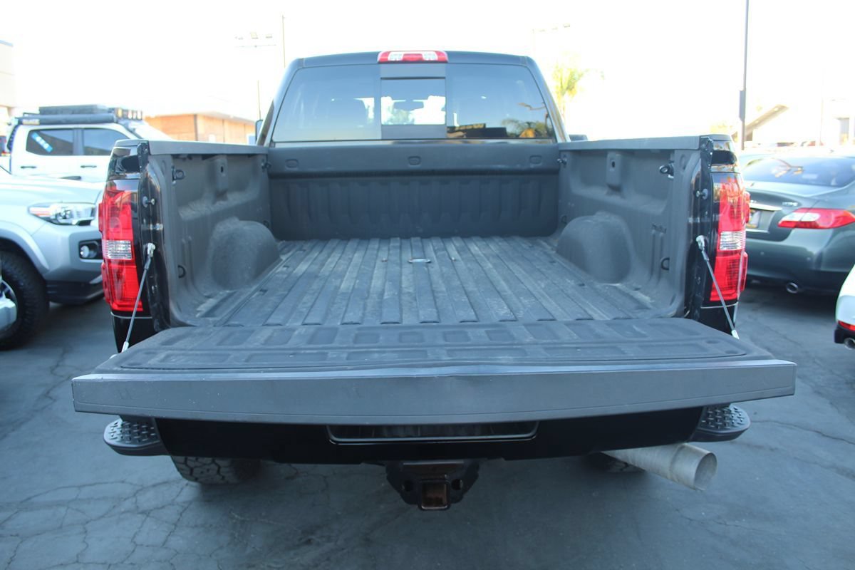 Used 2015 GMC Sierra 2500 SLT w/ Duramax Plus Package AWD/4WD image 20