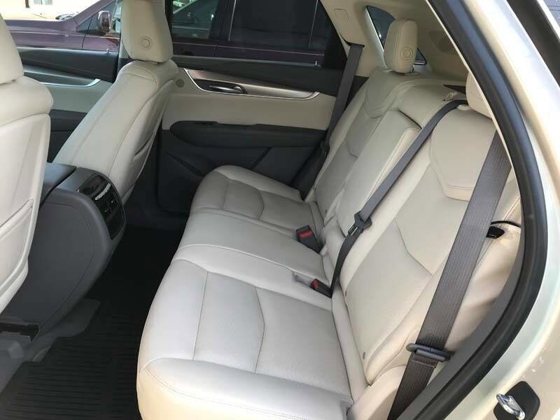 Used 2017 Cadillac XT5 Premium Luxury w/ Driver Assist Package image 18