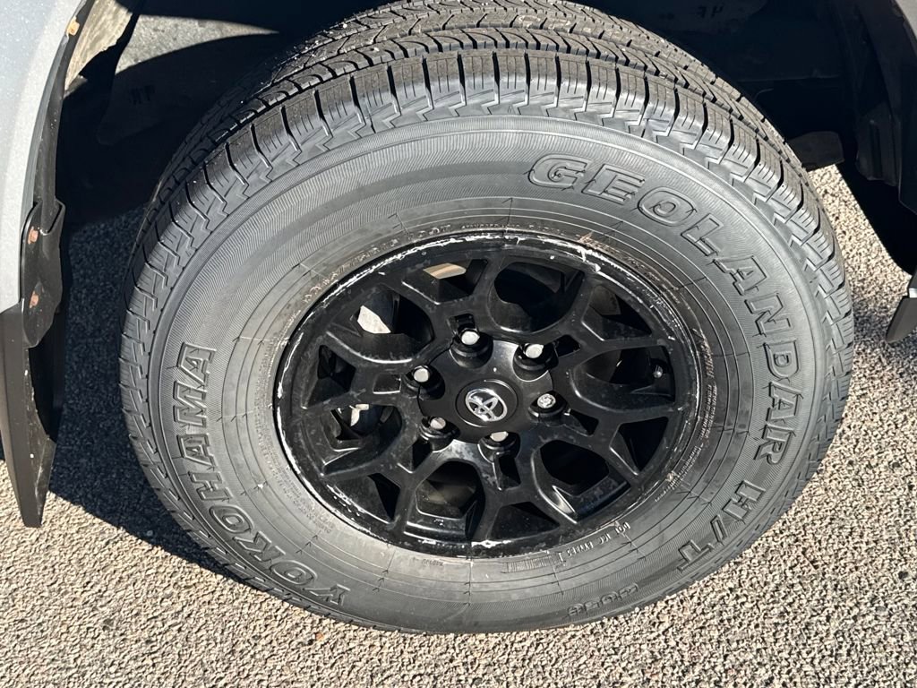 Used 2022 Toyota Tacoma SR5 image 40