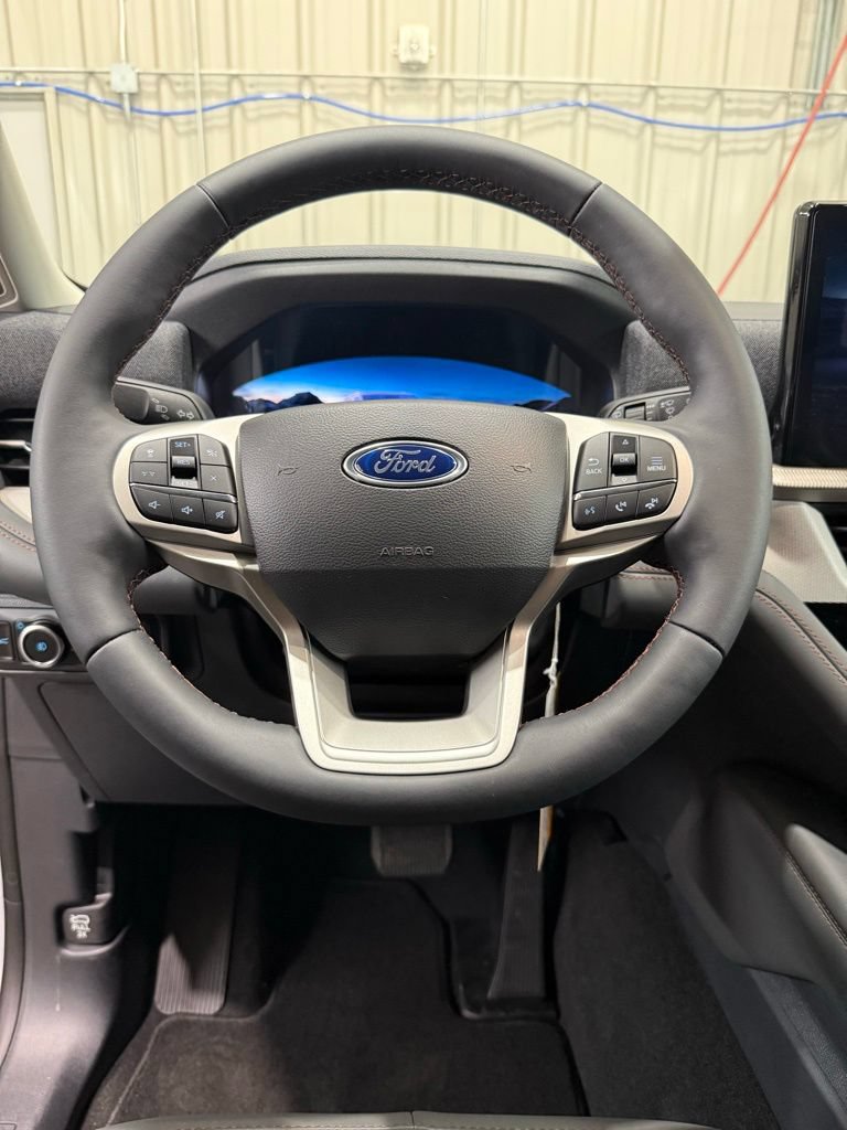 New 2026 Ford Explorer Active w/ Active Comfort Package AWD/4WD image 7