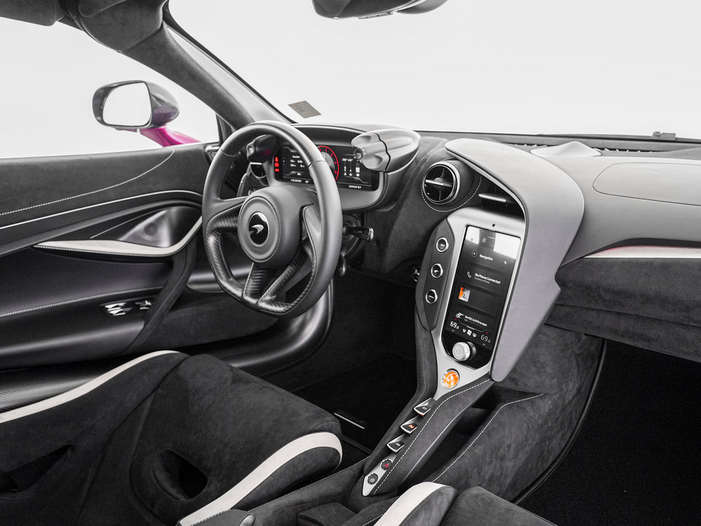 New 2027 McLaren 750S RWD image 28