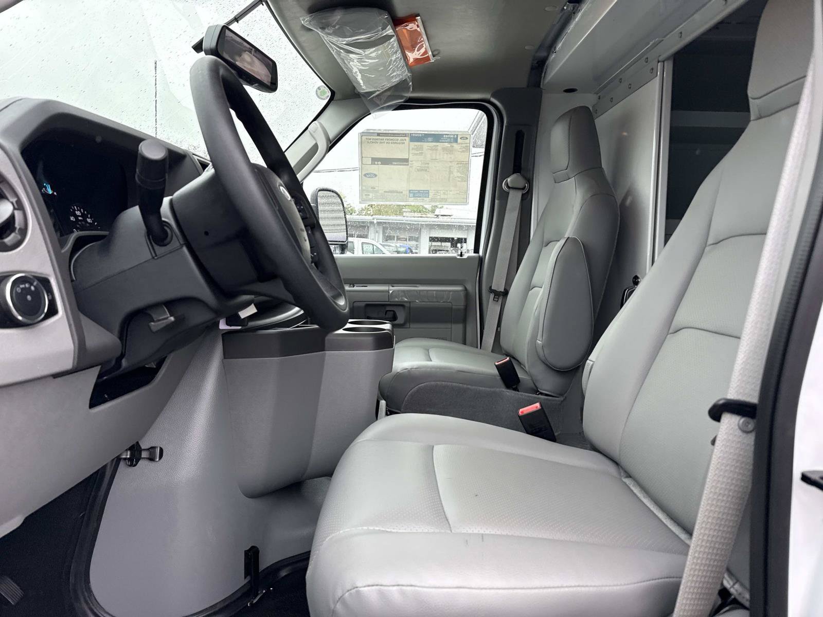 New 2027 Ford E-350 and Econoline 350 Super Duty w/ Power Equipment Group RWD image 10