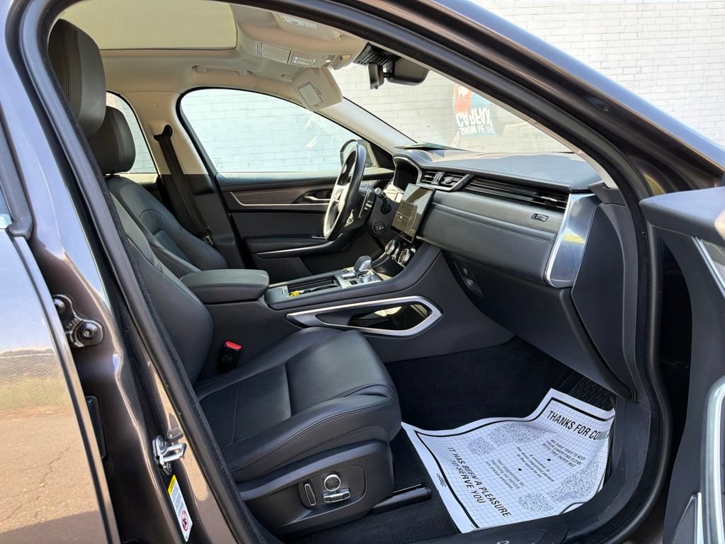 Used 2021 Jaguar F-PACE AWD/4WD image 12