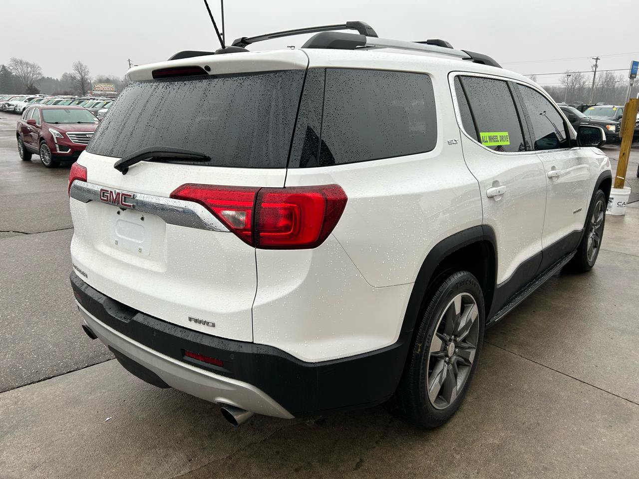 Used 2017 GMC Acadia SLT AWD/4WD image 4