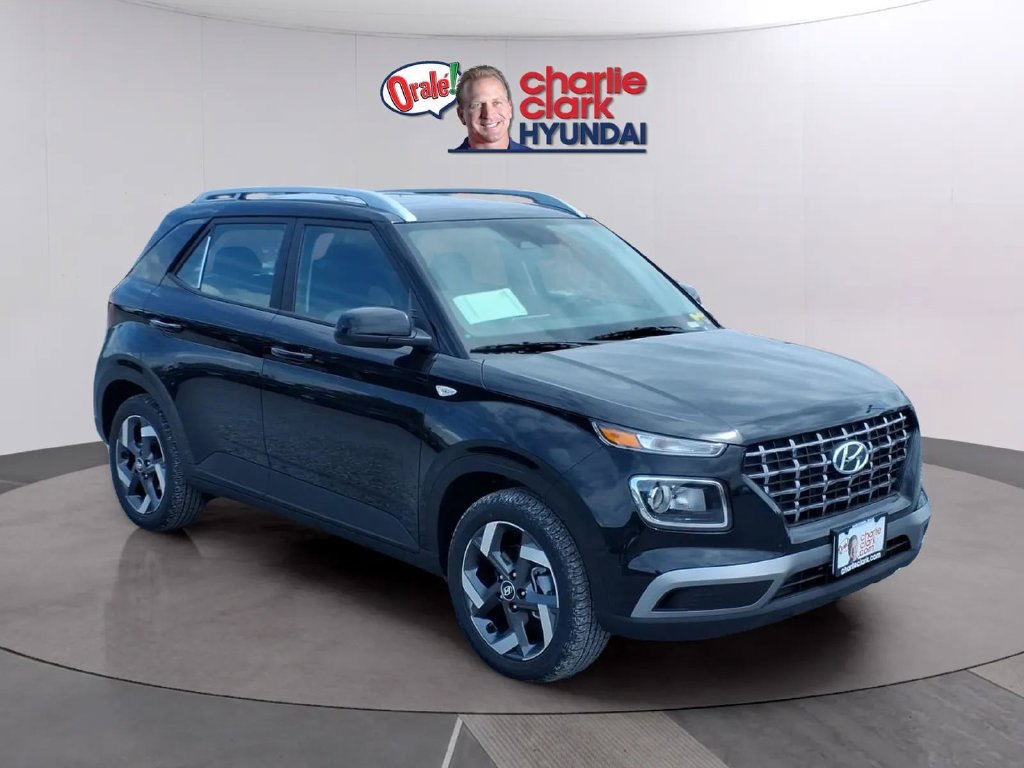 New 2026 Hyundai Venue SEL FWD image 7