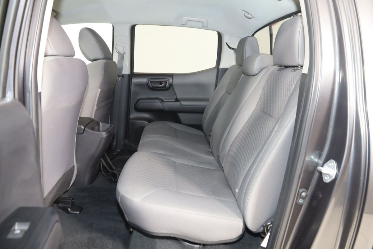 Used 2023 Toyota Tacoma SR AWD/4WD image 40