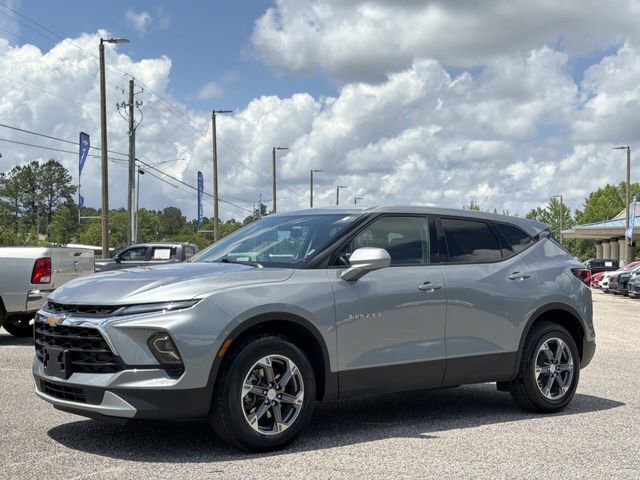 Used 2025 Chevrolet Blazer LT FWD image 14
