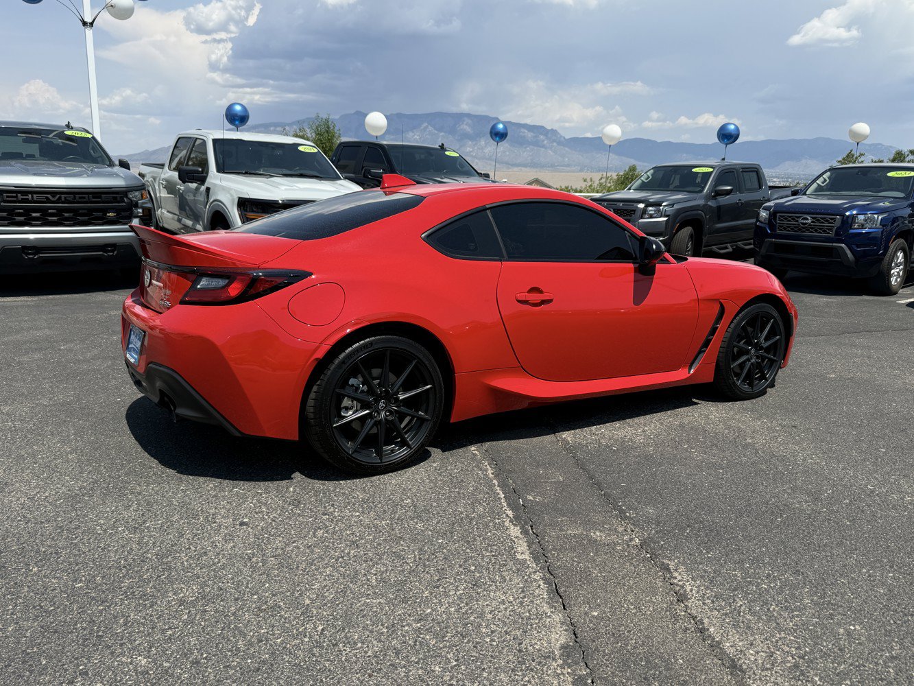 Used 2025 Toyota GR86 Premium w/ ALL Weather Mat Package (TMS) RWD image 5