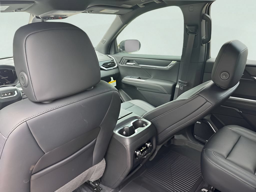 New 2026 GMC Acadia Elevation w/ Elevation Premium Package FWD image 20