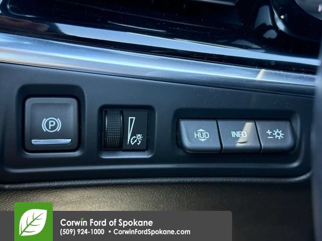 Used 2023 Cadillac XT6 Premium Luxury w/ Technology Package AWD/4WD image 29