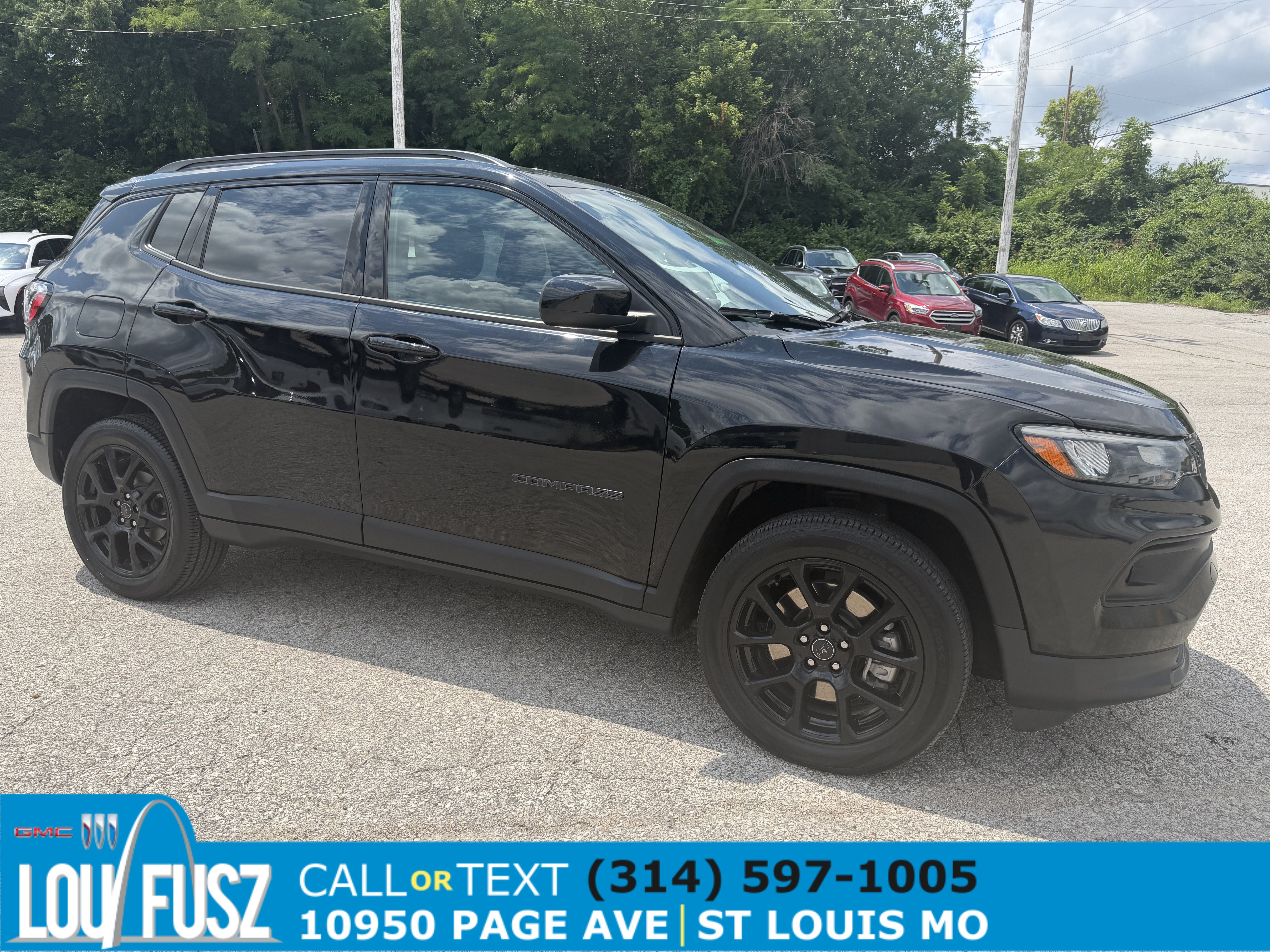 Used 2025 Jeep Compass Latitude w/ Altitude Special Edition AWD/4WD image 1