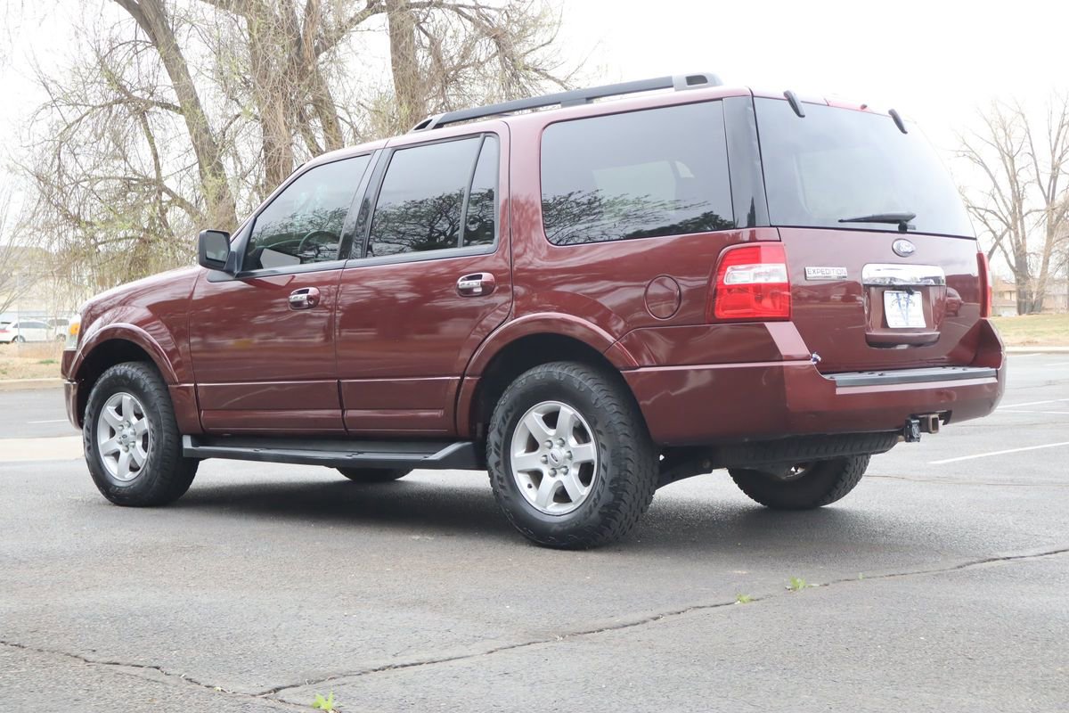 Used 2010 Ford Expedition XLT image 7