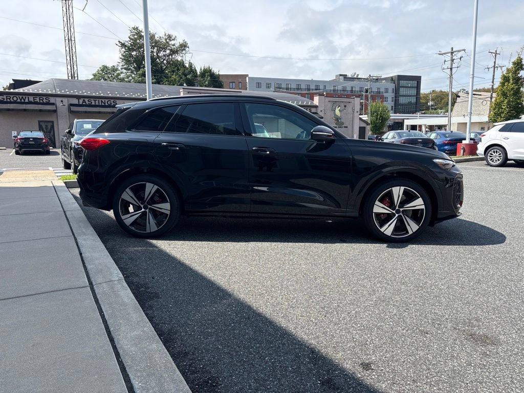 New 2026 Audi SQ5 Premium Plus AWD/4WD image 6