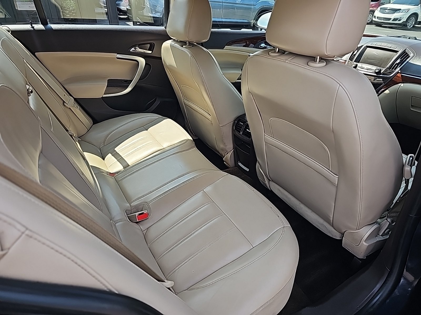 Used 2014 Buick Regal FWD image 19