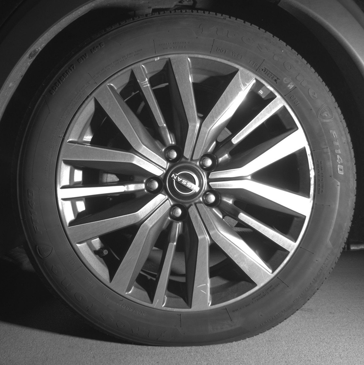 Used 2024 Nissan Kicks SV FWD image 12