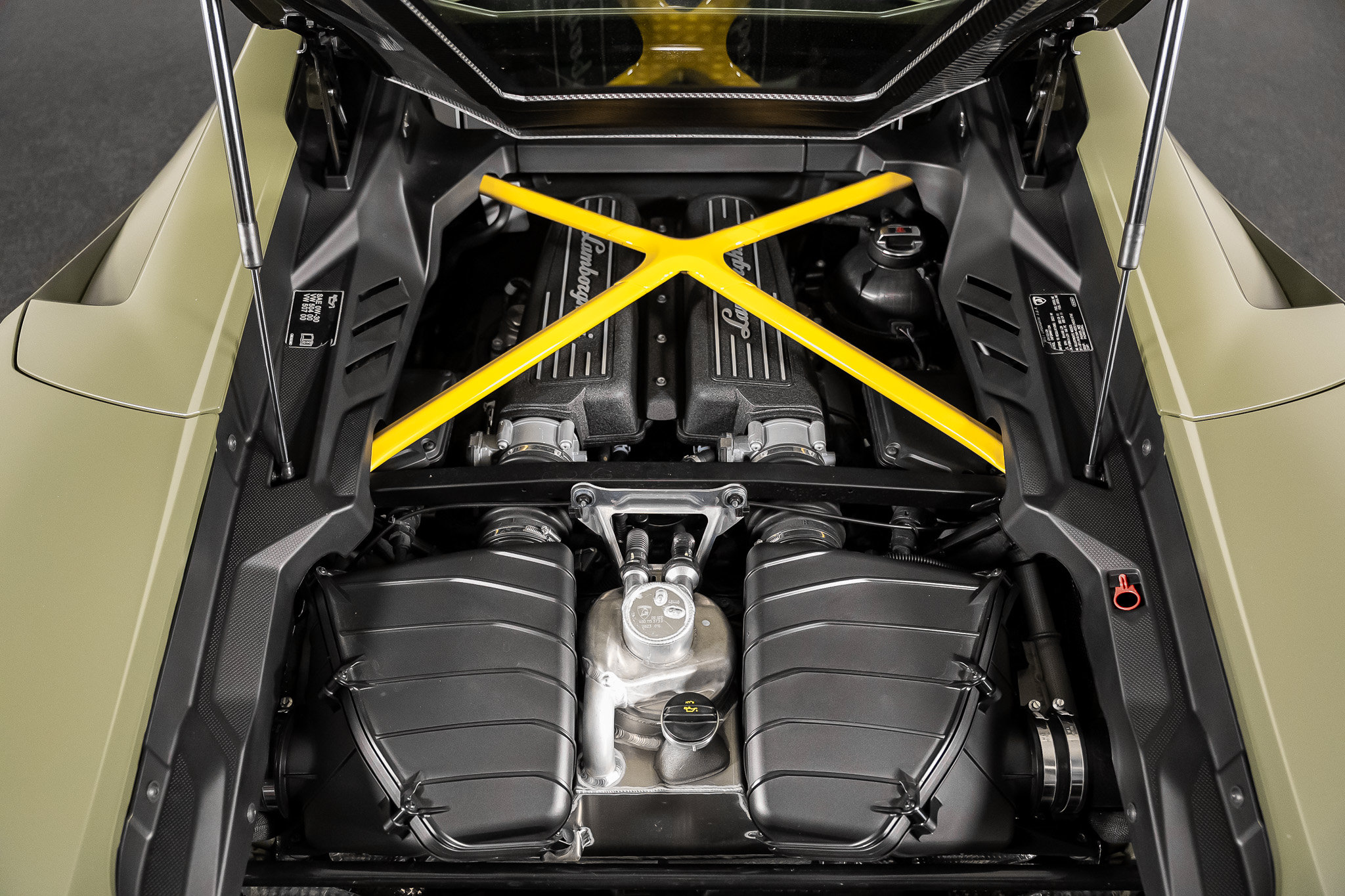 Used 2023 Lamborghini Huracan Tecnica RWD image 62