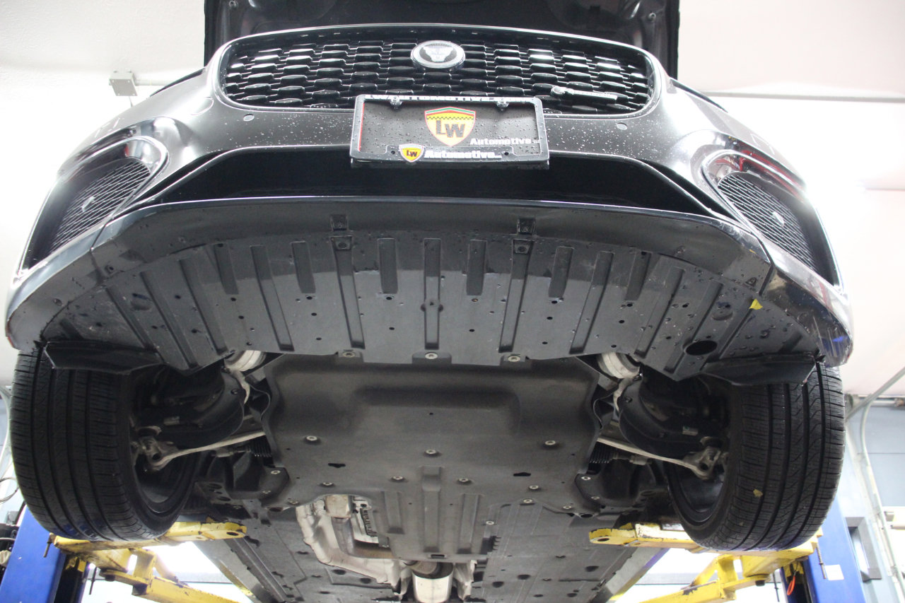 Used 2024 Jaguar XF R-Dynamic SE image 93