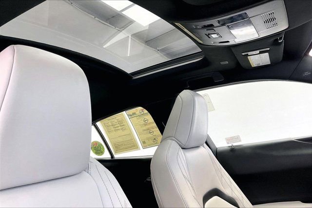Used 2023 Lexus UX 250h FWD w/ Accessory Package (Z2) image 25