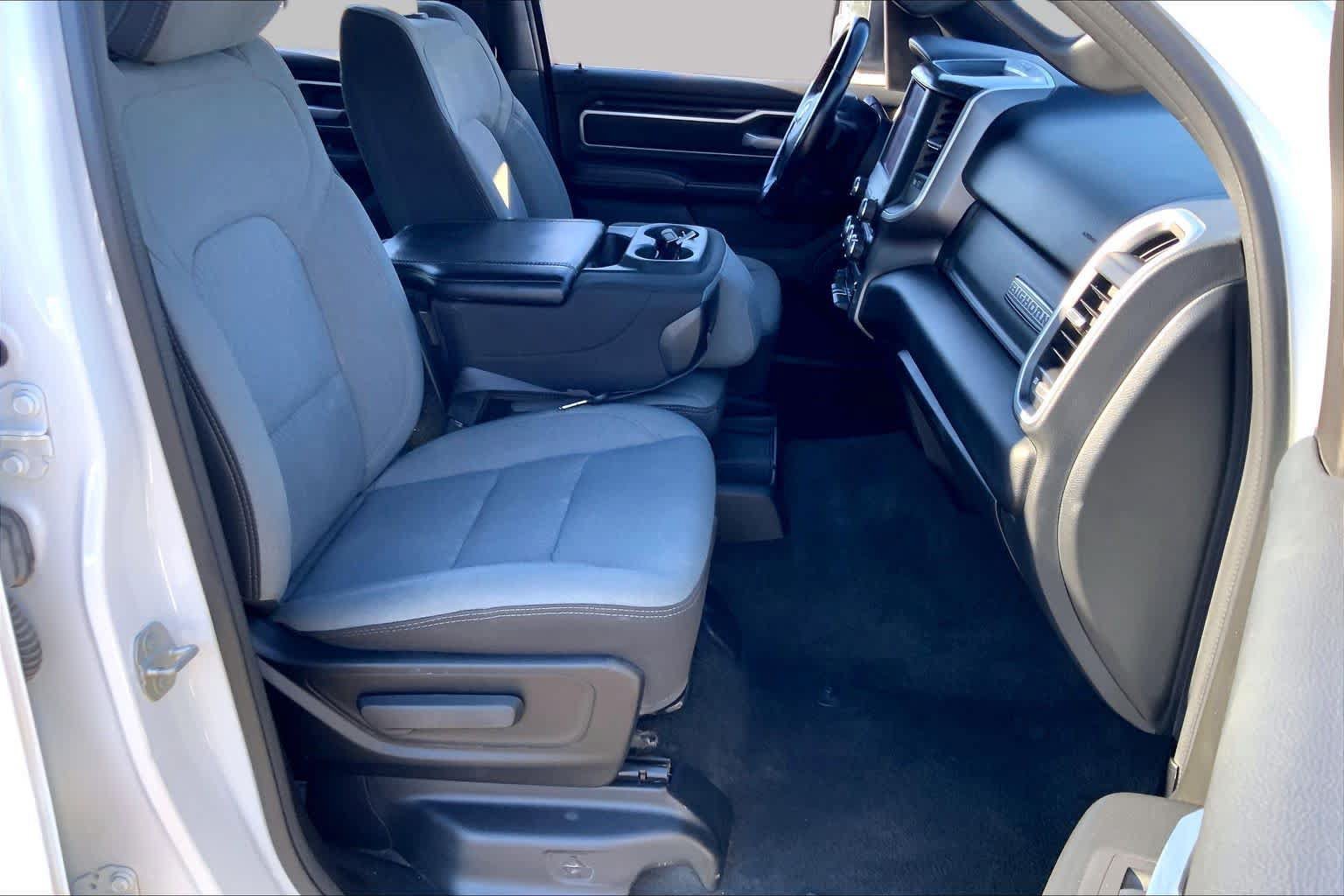 Used 2023 RAM 1500 Big Horn AWD/4WD image 9
