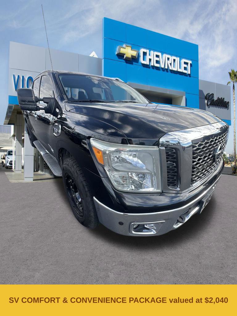 Used 2017 Nissan Titan SV RWD image 3
