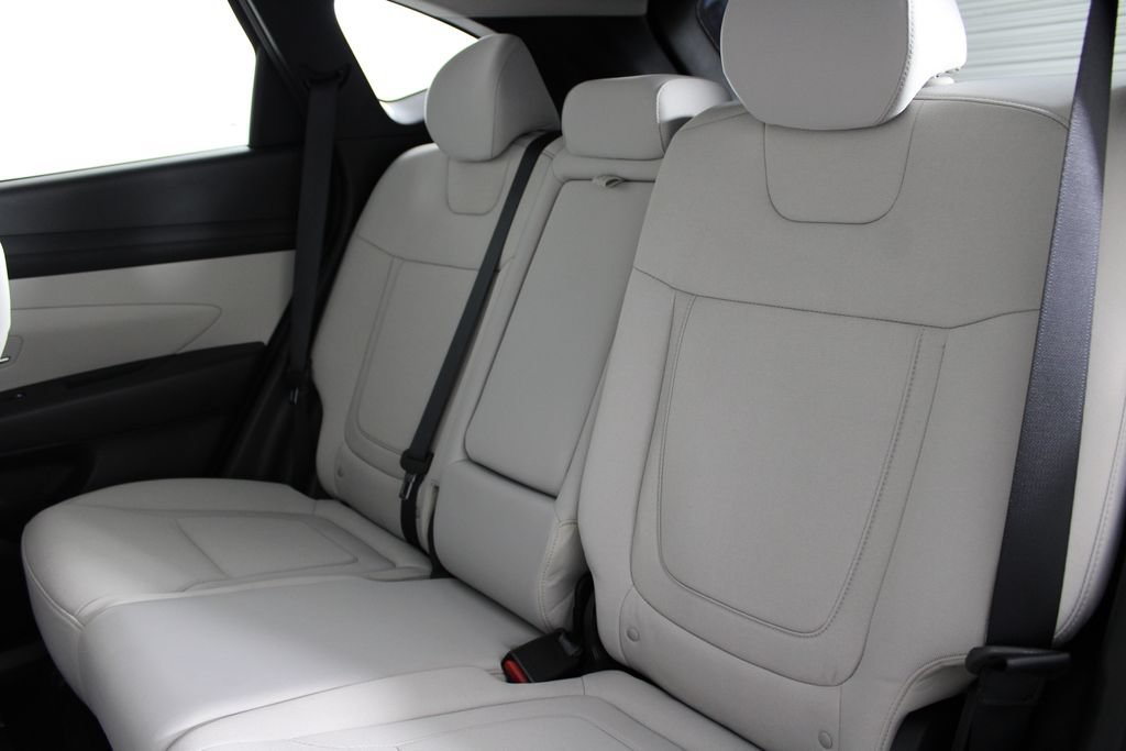 Certified 2026 Hyundai Tucson SE FWD image 20