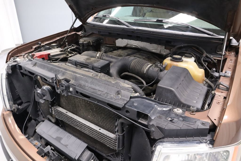 Used 2012 Ford F150 XLT w/ XLT Chrome Pkg AWD/4WD image 11